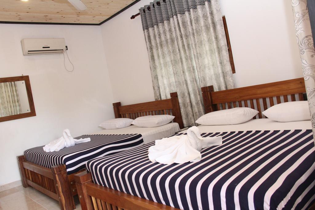 Eco Hotel Black & White - Anuradhapura Mihintale Eksteriør billede