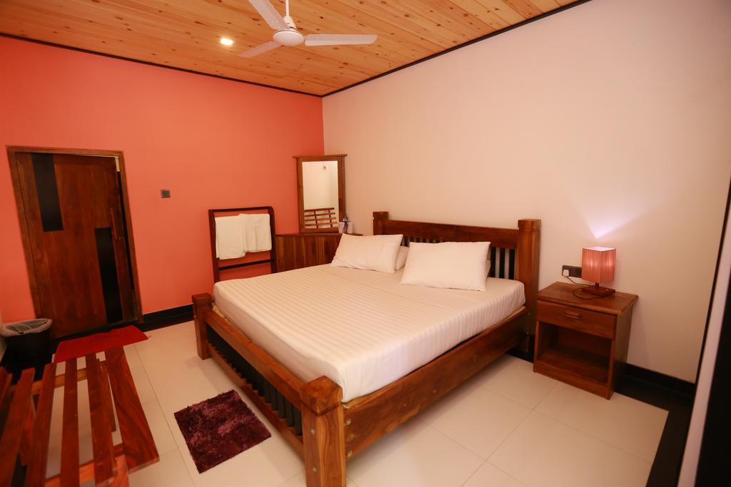 Eco Hotel Black & White - Anuradhapura Mihintale Eksteriør billede